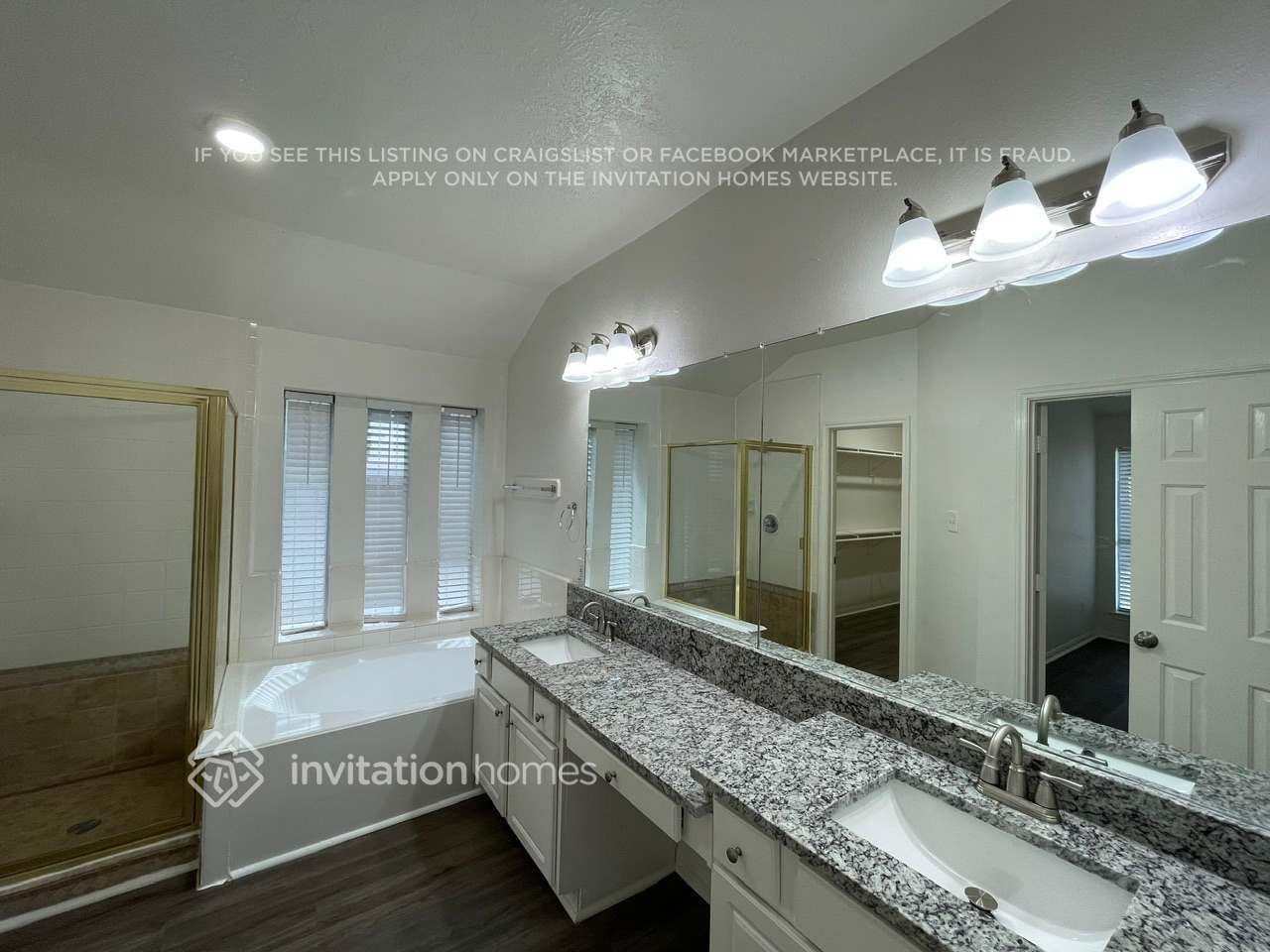 Building Photo - 15726 Stiller Park Dr