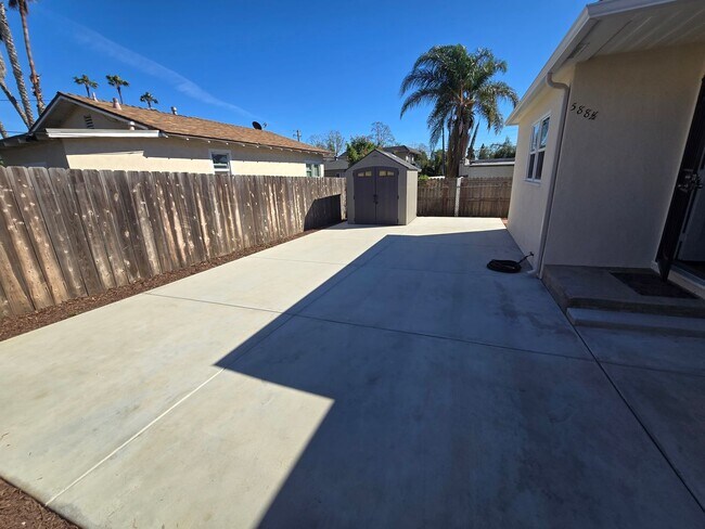 Building Photo - 588 1/2 McIntosh St