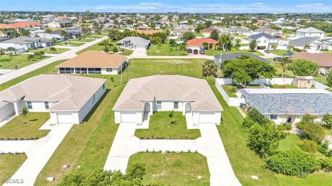 Building Photo - 4622 SW 8th Ct