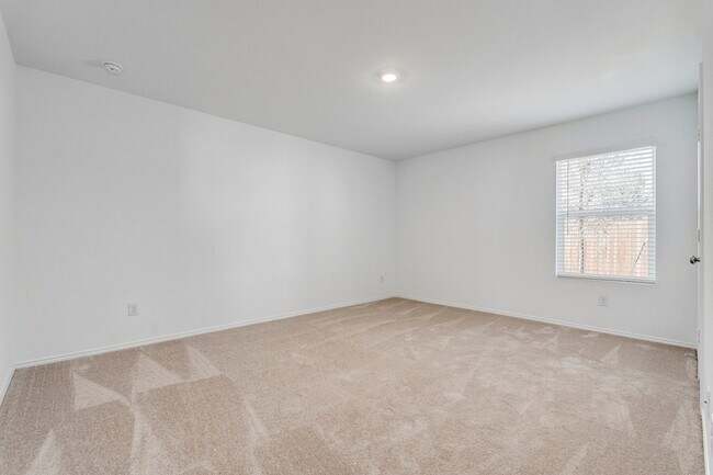 Building Photo - 8721 Whistling Duck Dr