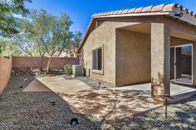 Building Photo - 13296 E Coyote Well Dr