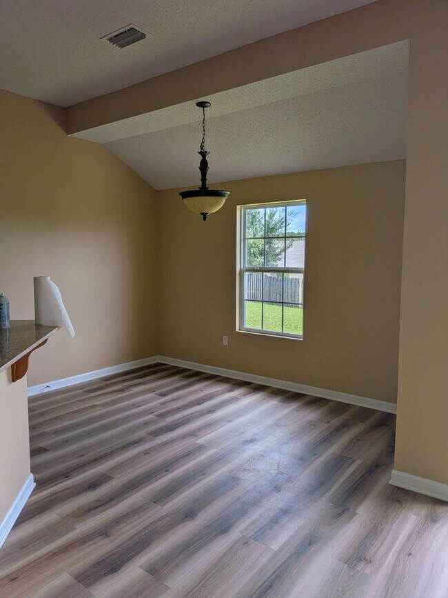 Building Photo - 5211 Moore Loop