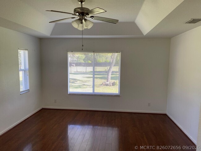 Building Photo - 14825 76th Rd N