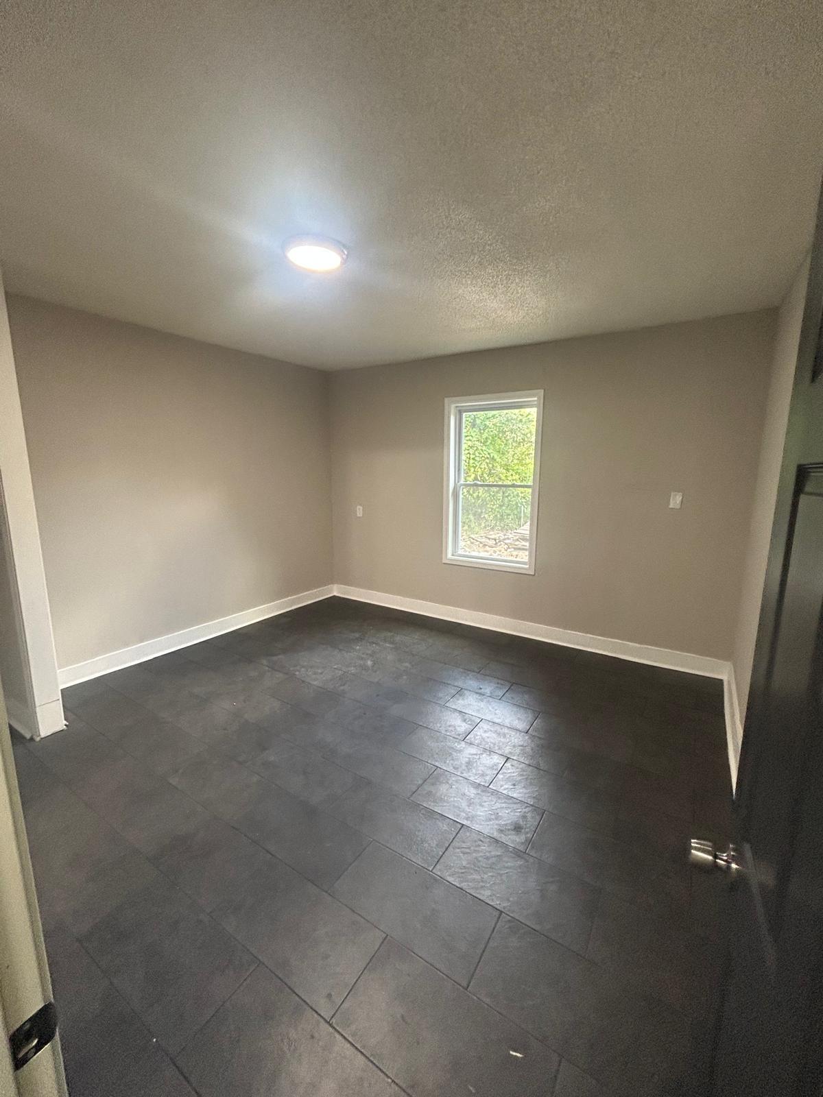 Building Photo - 2760 Lola Ave