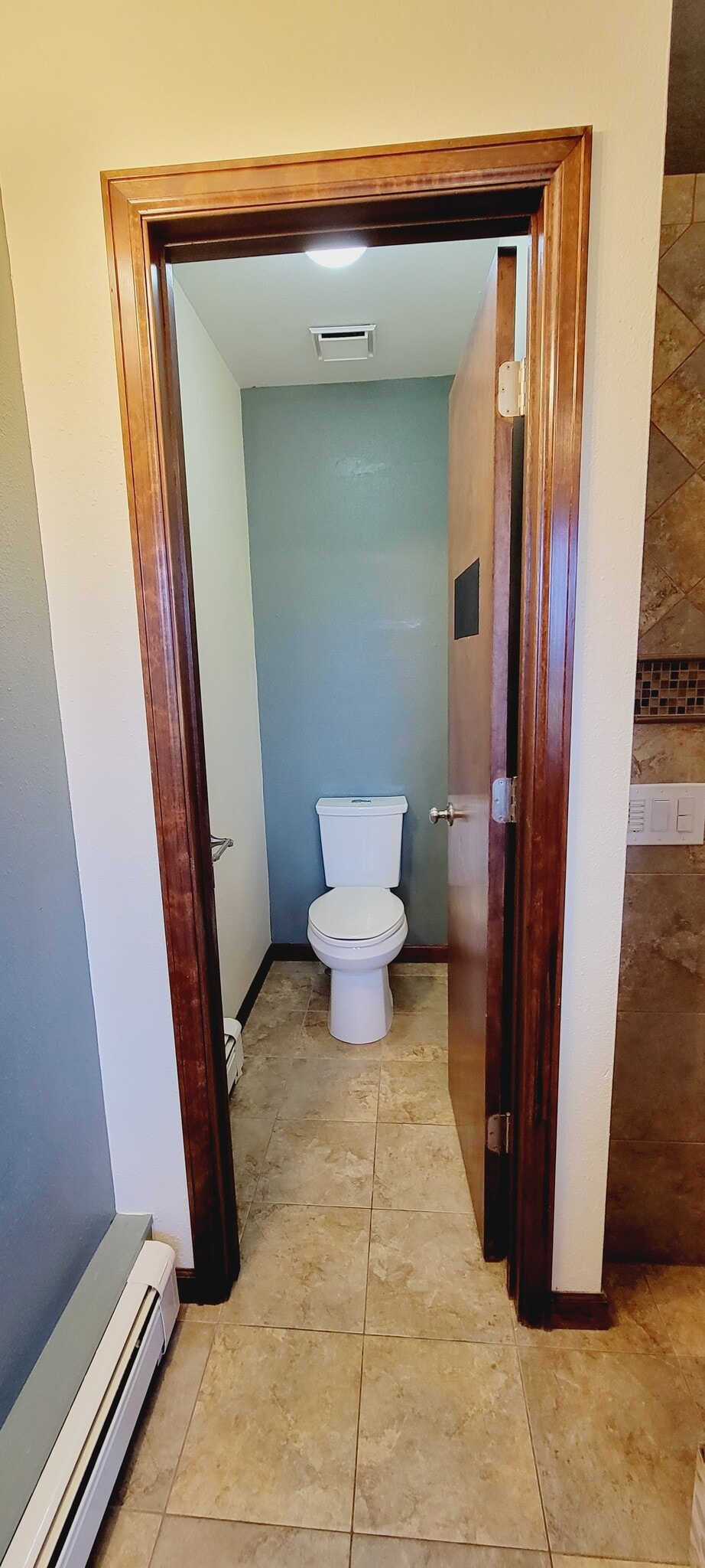 Toilet Area - 6290 Wolff St