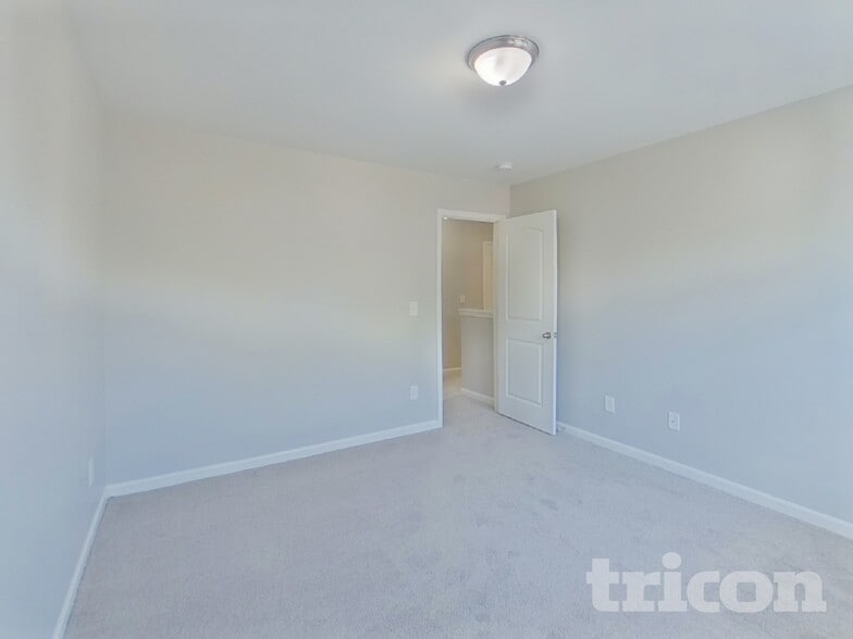 Building Photo - 318 Cedar Ridge