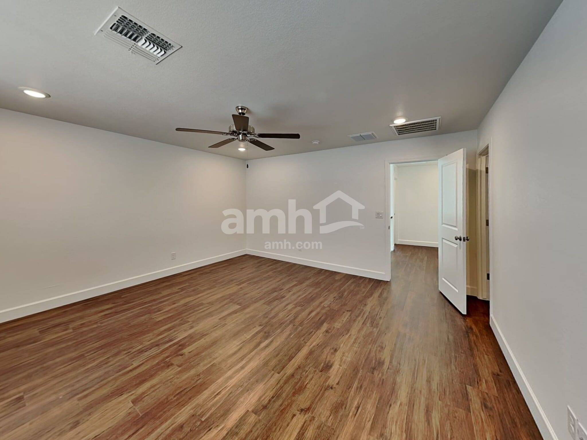 Building Photo - 8827 N 171st Dr