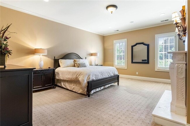 Building Photo - 4000 Heatherwood Way