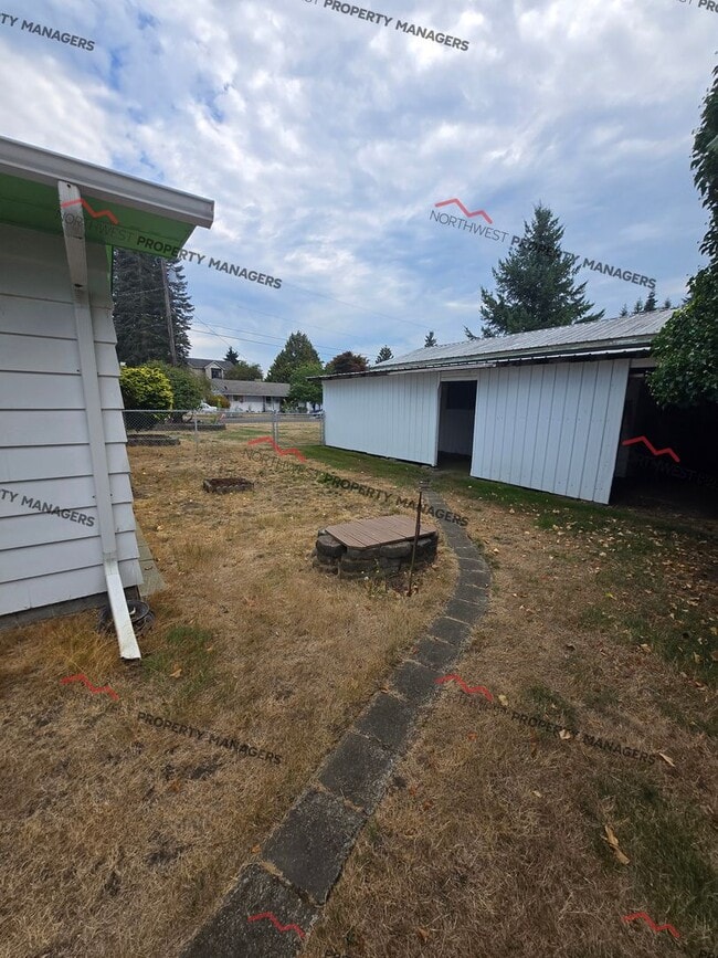 Building Photo - 1301 Kayu Ln