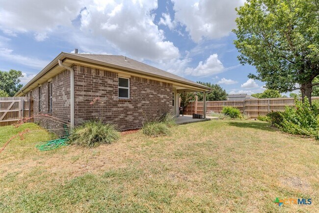 Building Photo - 4703 Stonehaven Dr