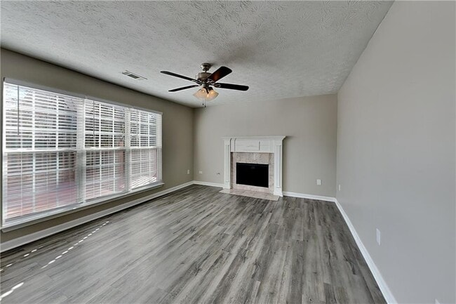 Building Photo - 110 Chartres St