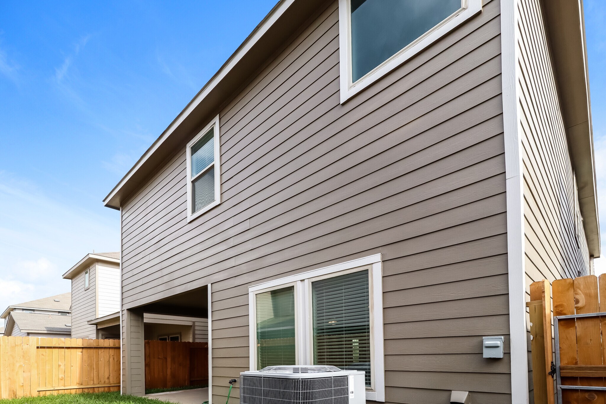 Building Photo - 7923 Fijian Cypress Dr