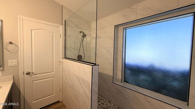 Building Photo - 1777 E Sheffield Ave