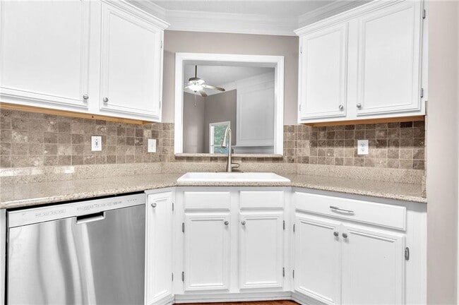 Building Photo - 1045 Arborhill Ln