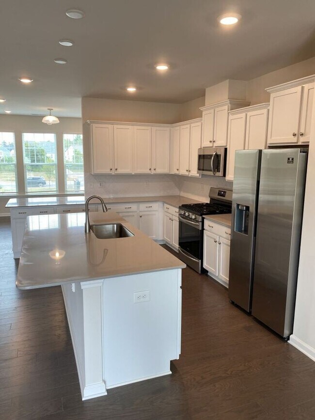 Building Photo - COMING SOON!!!  Beautiful 3 Story Townhome in Ardrey North