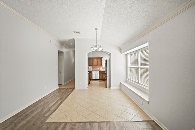 Building Photo - 24307 Silver Maple Dr