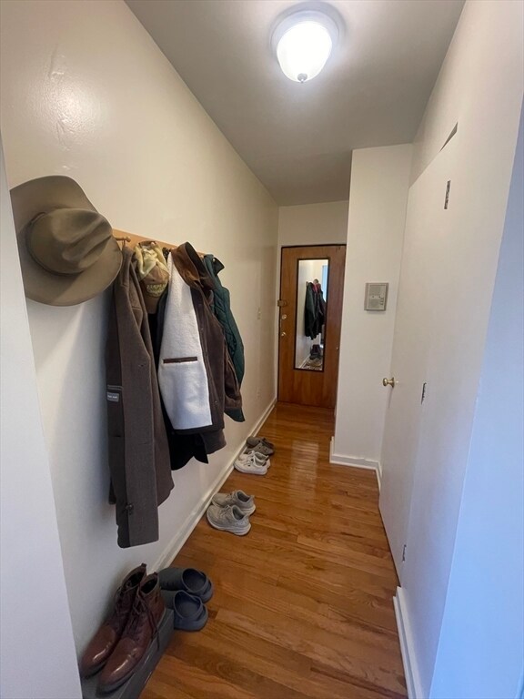 Building Photo - 68 Myrtle St