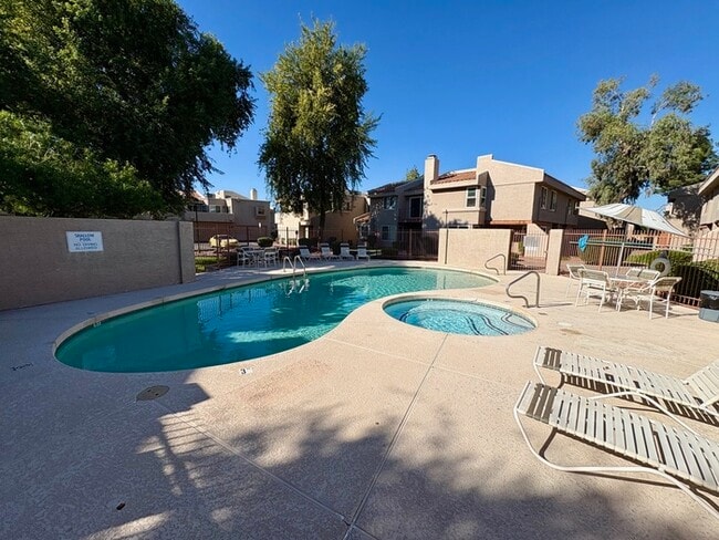 Building Photo - 2834 S Ext Rd