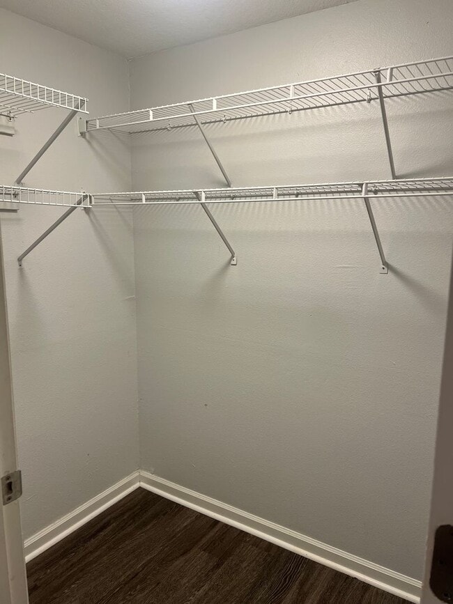 Building Photo - Great first floor unit at  Plantation Point