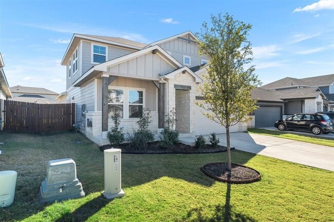 Building Photo - 520 Loriner Wy
