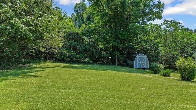 Building Photo - Updated 4-Bedroom Home in Blackstone!