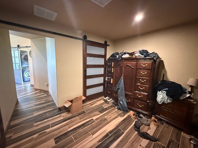 Building Photo - 2403 Bottoms East Rd