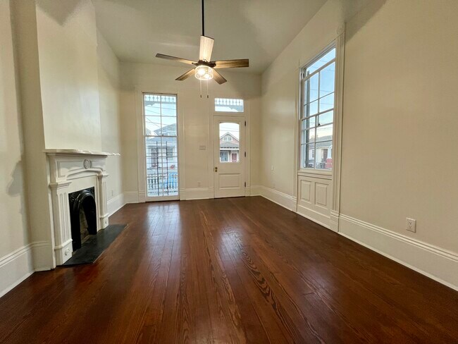 Building Photo - 3430 Dryades St