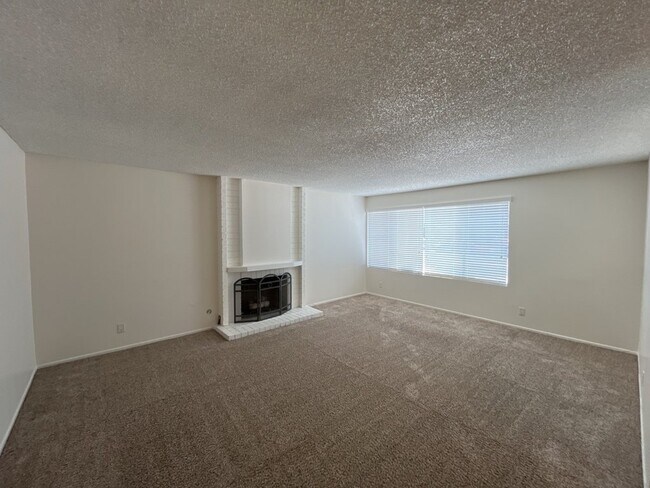 Building Photo - 2722 Kline Cir