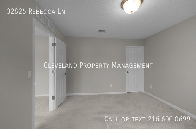 Building Photo - 32825 Rebecca Ln