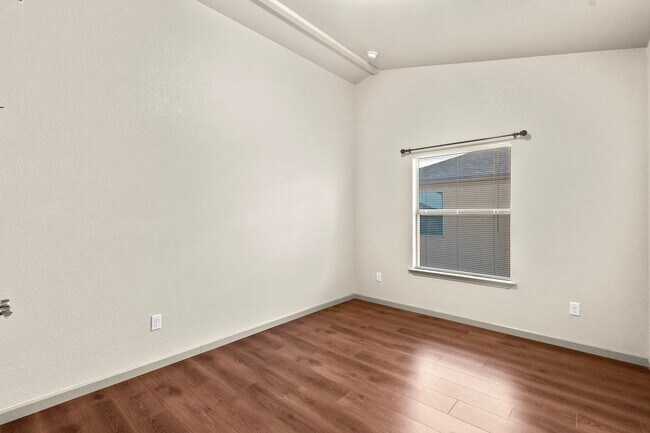 Building Photo - 3103 Sunny Prairie Dr