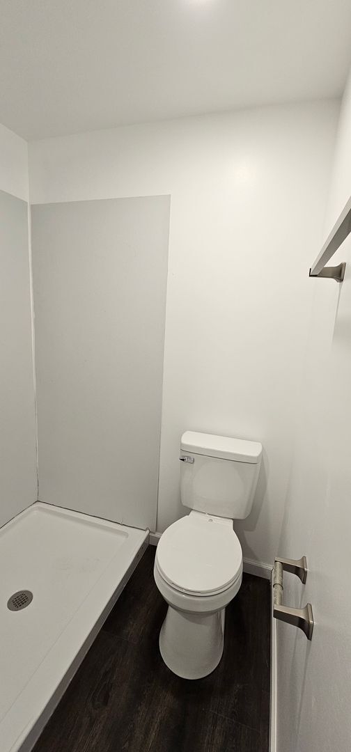 Building Photo - Renovated 4 bedroom with full unfinished basement