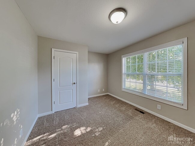 Building Photo - 3759 S Cindy Jo Dr