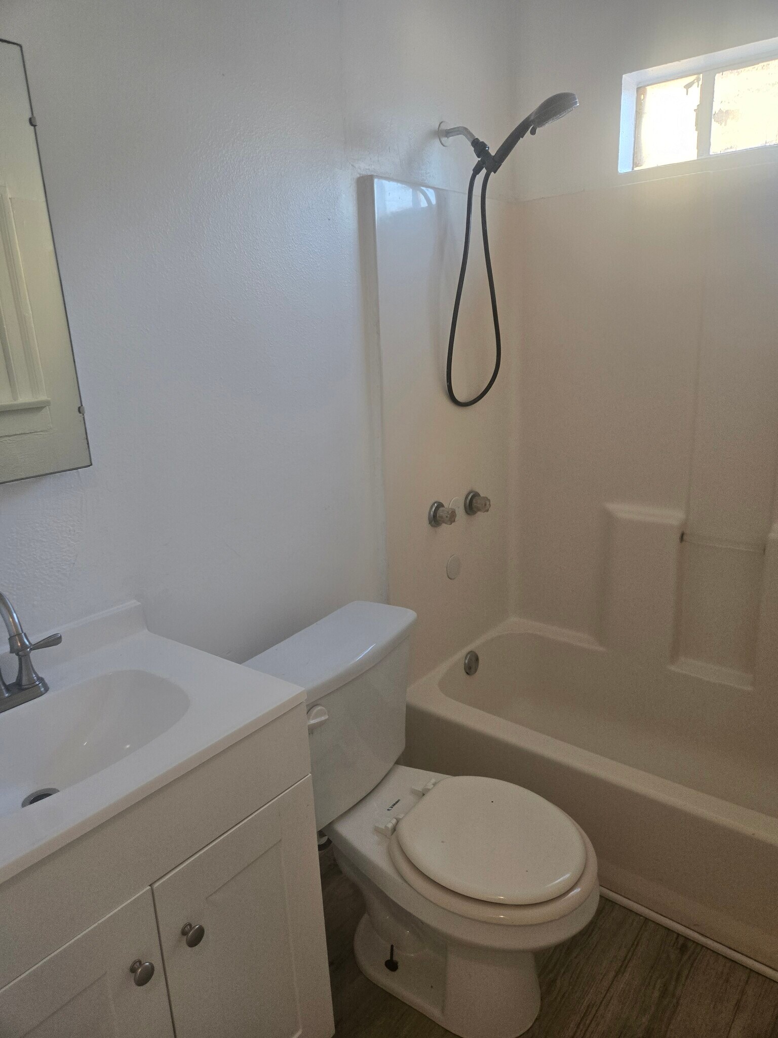 Building Photo - 331 W 49th St