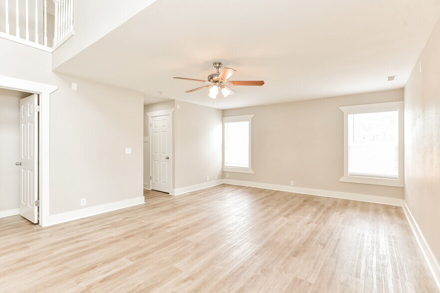 Building Photo - 4492 Ripple Dr