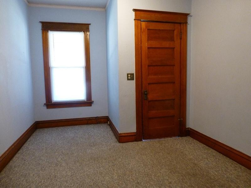 Front Bedroom - 547 N Pennsylvania St