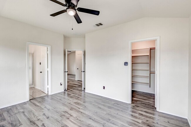 Building Photo - 4411 Causeway Ct