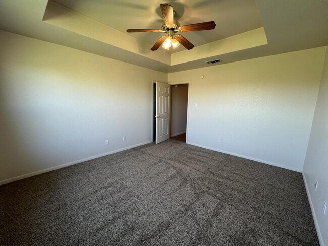 Building Photo - 3706 Dustin Ct