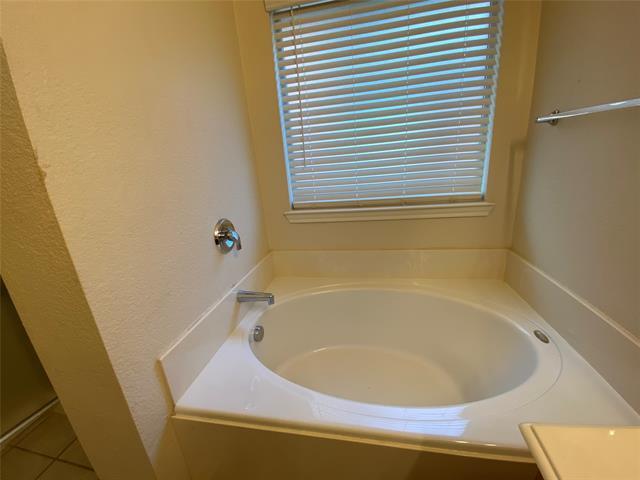 Building Photo - 2769 Sunlight Dr