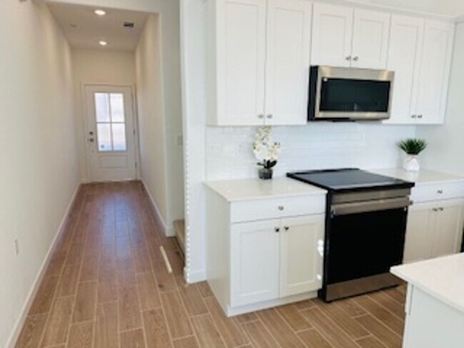 Building Photo - $500 Move In Bonus $2,695 Heritage Grove 3 Bed+Loft Home, Solar, Clovis & Shepherd - Plum Tree Ave.