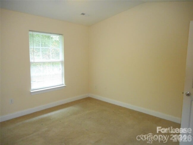 Building Photo - 2472 Ryerson Ct