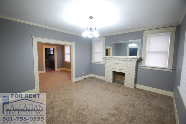 Building Photo - Historic Home is located in the Argenta se...