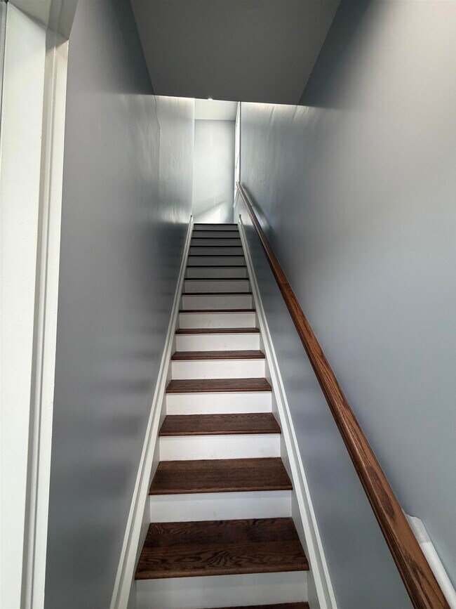 Building Photo - 6720 John F. Kennedy Blvd