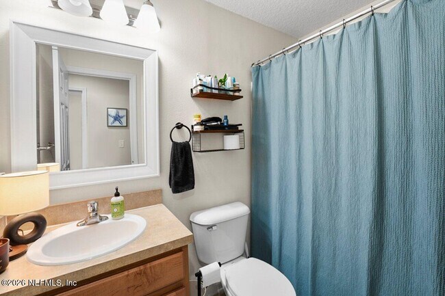 Building Photo - 1500 Calming Water Dr