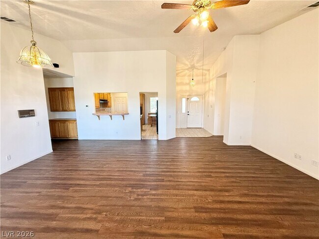 Building Photo - 3810 E Mount Charleston Dr