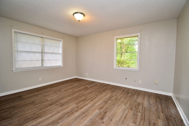 Building Photo - Updated 3 Bed, 2 Bath Home in Grambling!