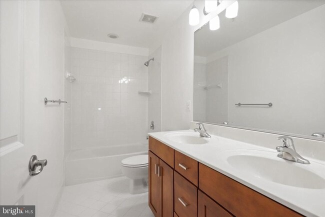 Building Photo - 8072 Criaza Branch Ct