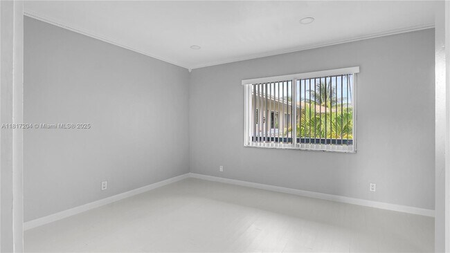 Building Photo - 199 E McNab Rd