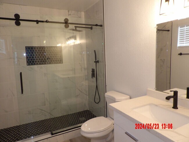 Building Photo - 4240 Gaye Ln