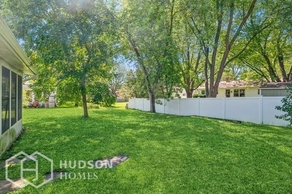 Building Photo - AVAILABLE NOW! - 654 Longview Dr, Antioch,...