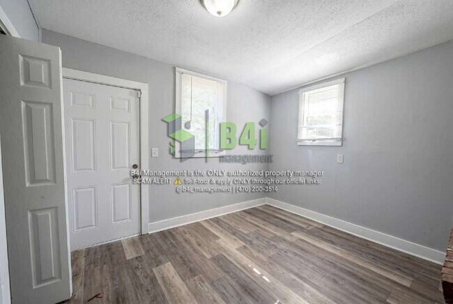 Building Photo - 518 2nd Ave